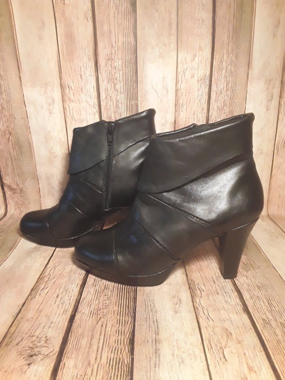 Umberto Raffini Women's Black Leather Heeled Ankle Boots Size 37